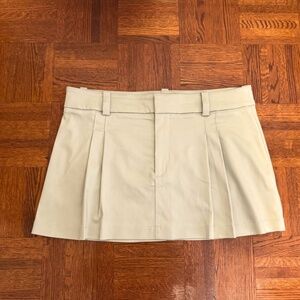 Aritzia Sunday Best Rider Skirt Size 12